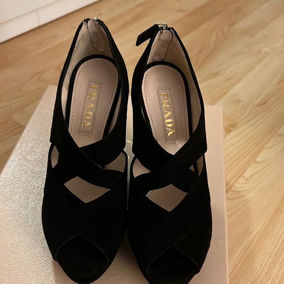Prada suede wedge size 36.5 - Picture 1 of 7